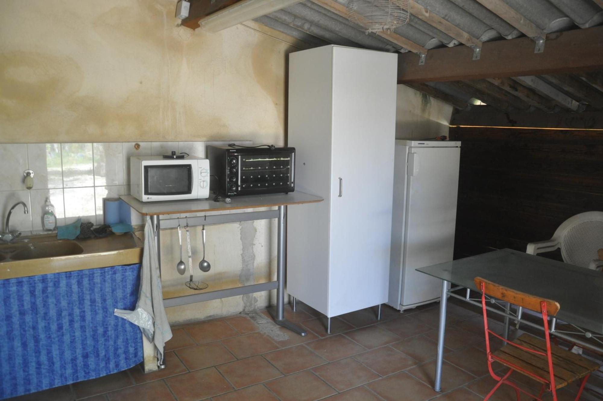 Bed and Breakfast La Ferme De Tonton Jules Et Mame Julia Entraigues-sur-la-Sorgue Exterior foto
